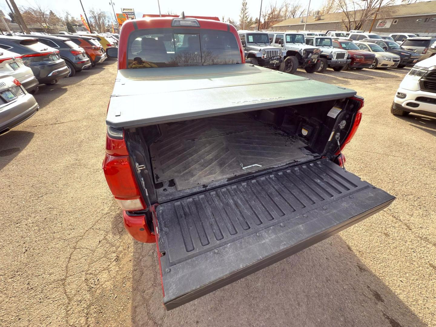 2019 Toyota Tacoma TRD Off Road photo 12