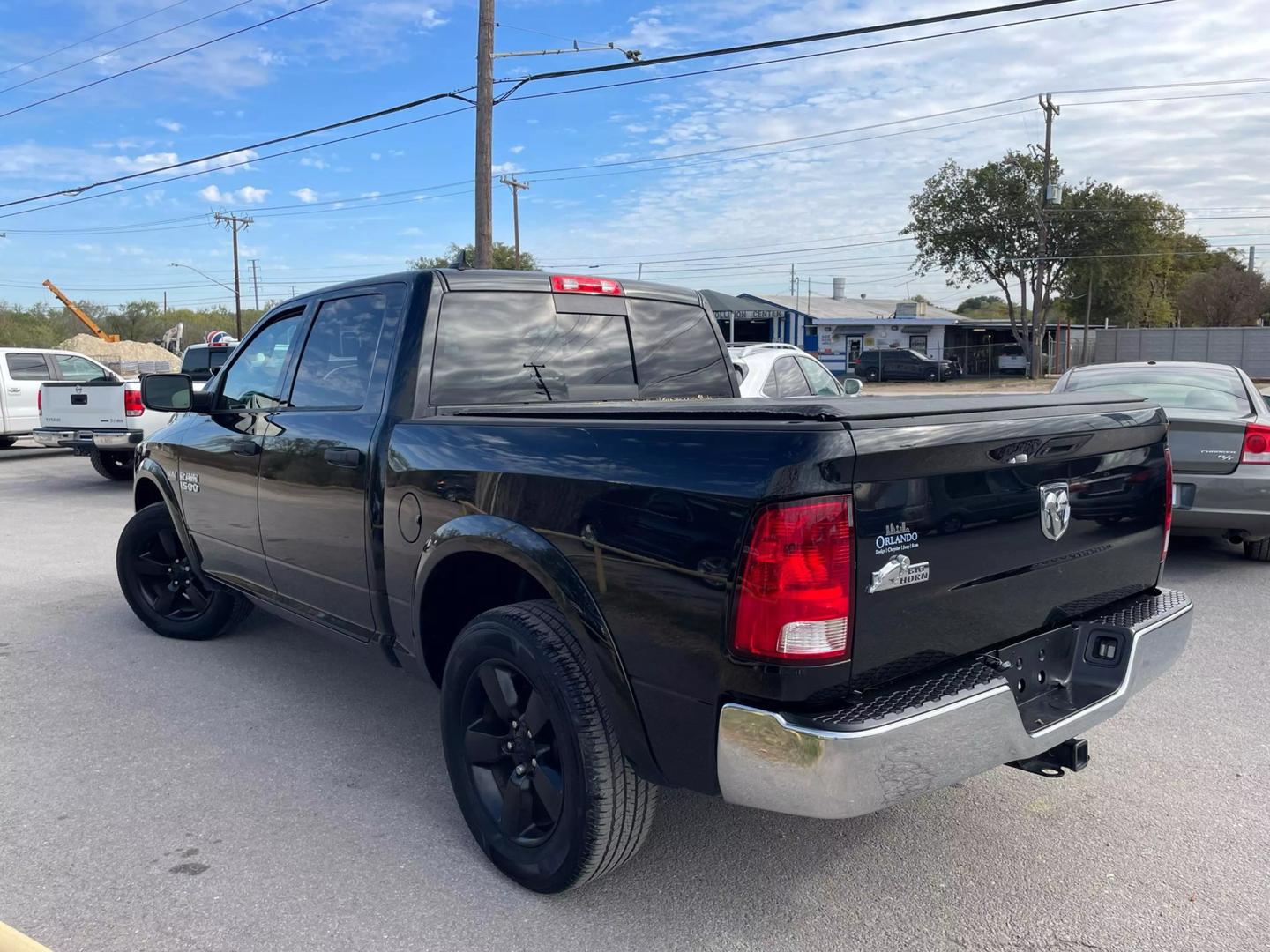 2015 RAM Ram 1500 Pickup Outdoorsman photo 4