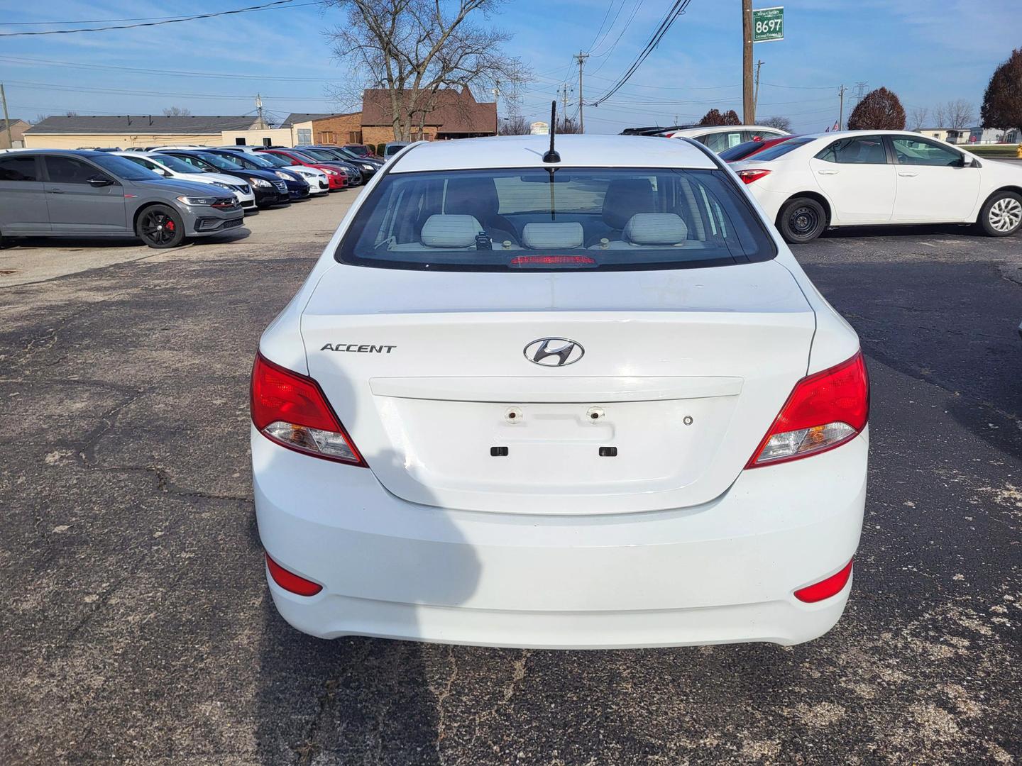 2017 Hyundai Accent SE photo 6