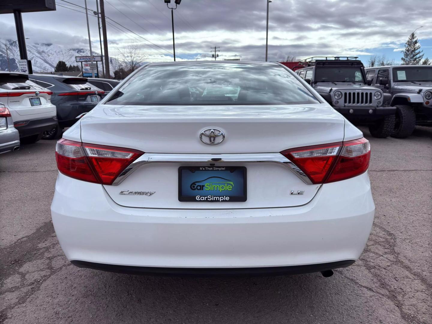 2016 Toyota Camry LE photo 45