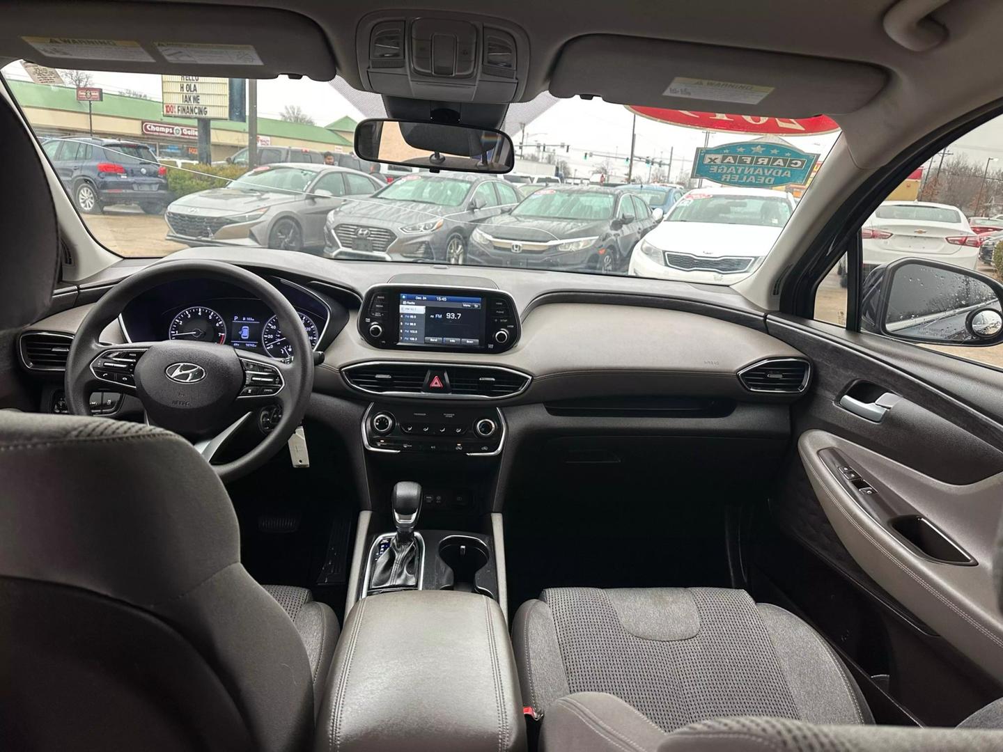 2019 Hyundai Santa Fe SE photo 16