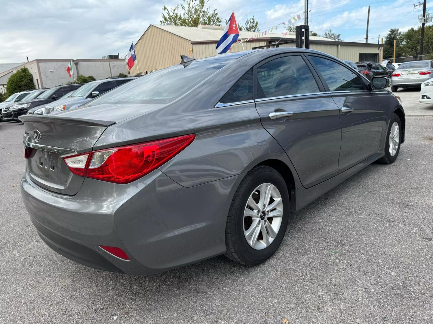 2014 Hyundai Sonata GLS photo 9