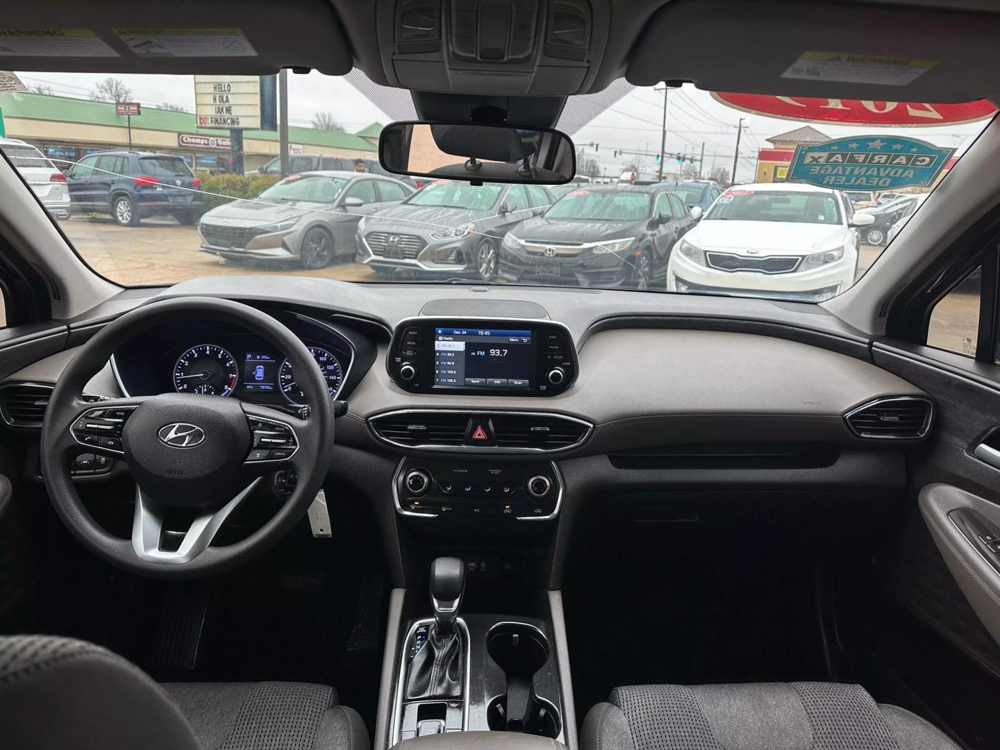 2019 Hyundai Santa Fe SE photo 19