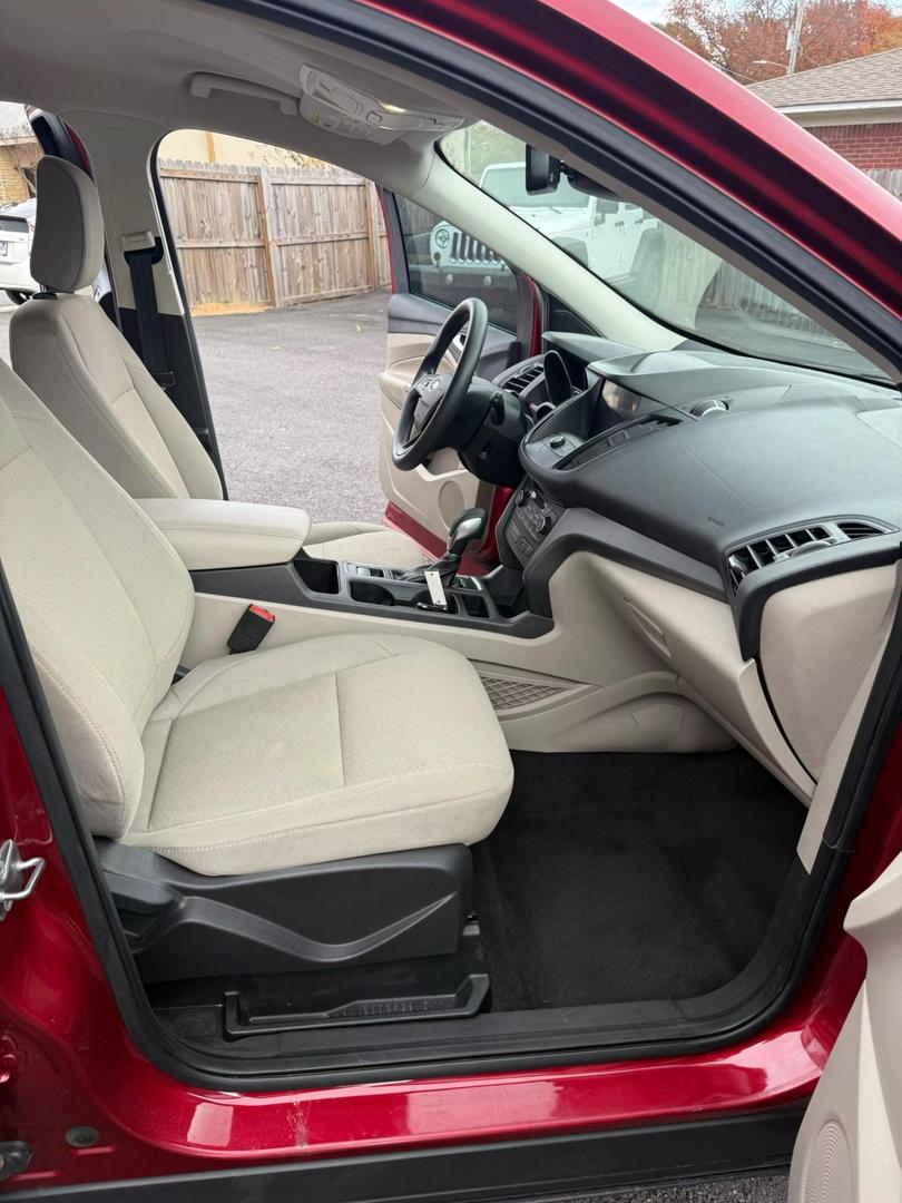 2019 Ford Escape SE photo 13