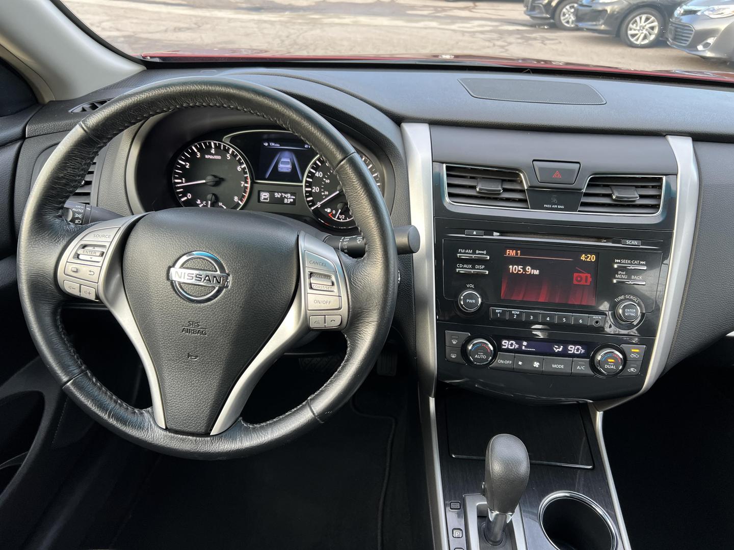 2013 Nissan Altima Sedan SV photo 25