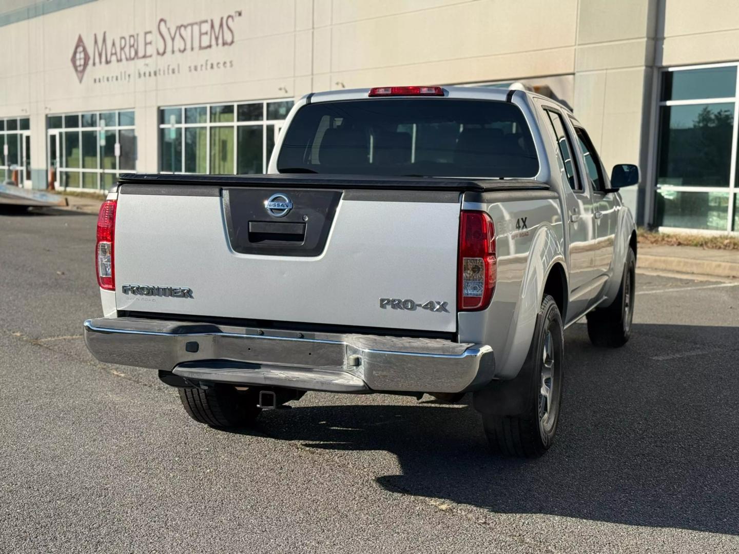 2011 Nissan Frontier PRO-4X photo 5