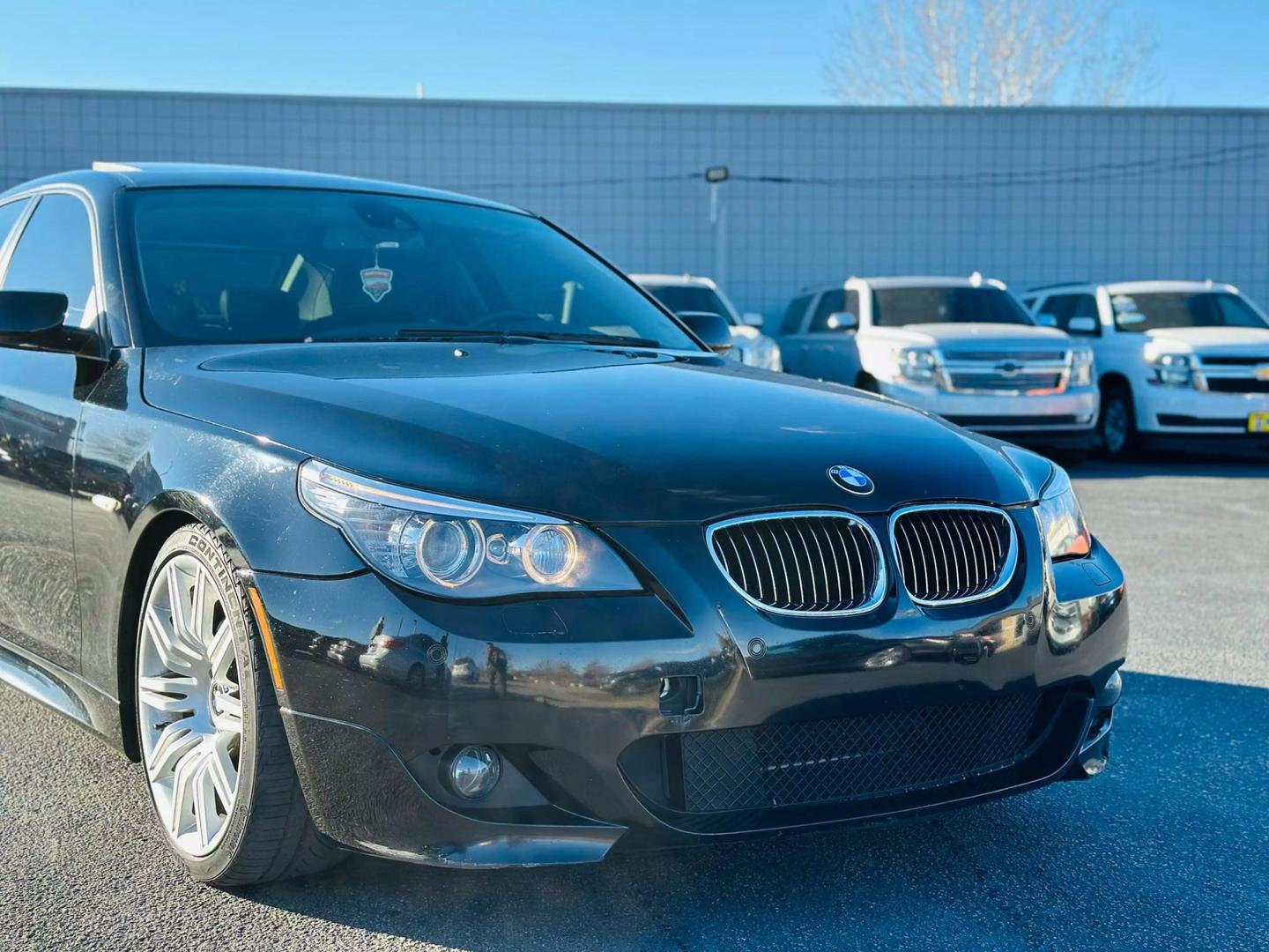 2008 BMW 5 Series 550i photo 18