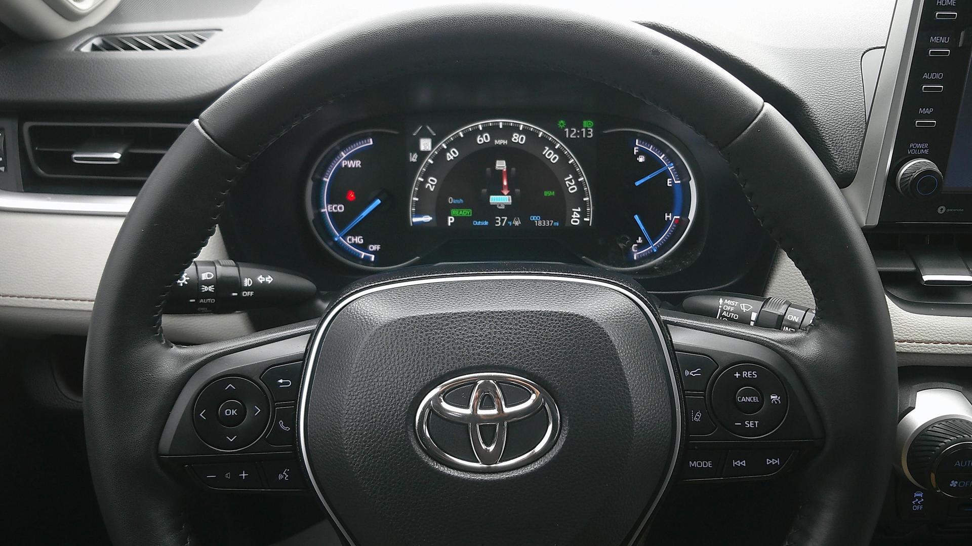 2022 Toyota RAV4 Limited photo 21