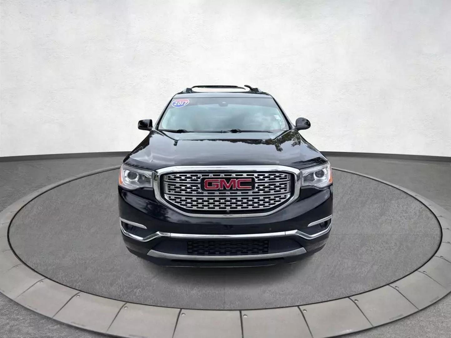 2017 GMC Acadia Denali photo 7