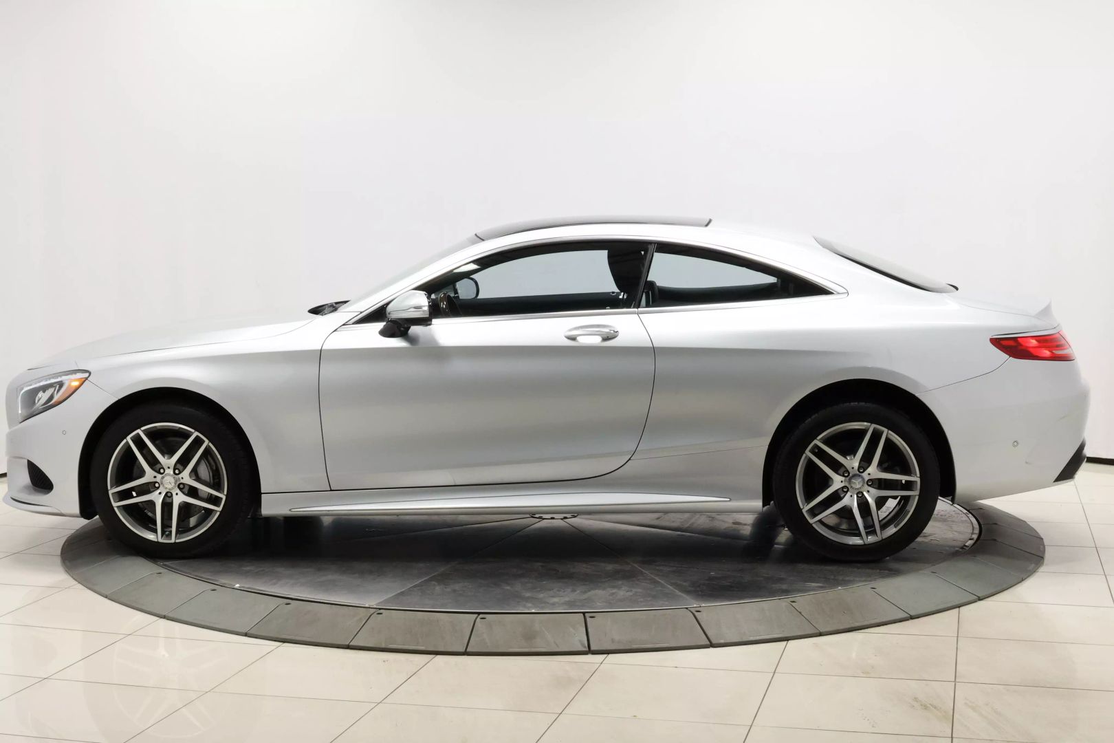 2015 Mercedes-benz S-class - Image 4