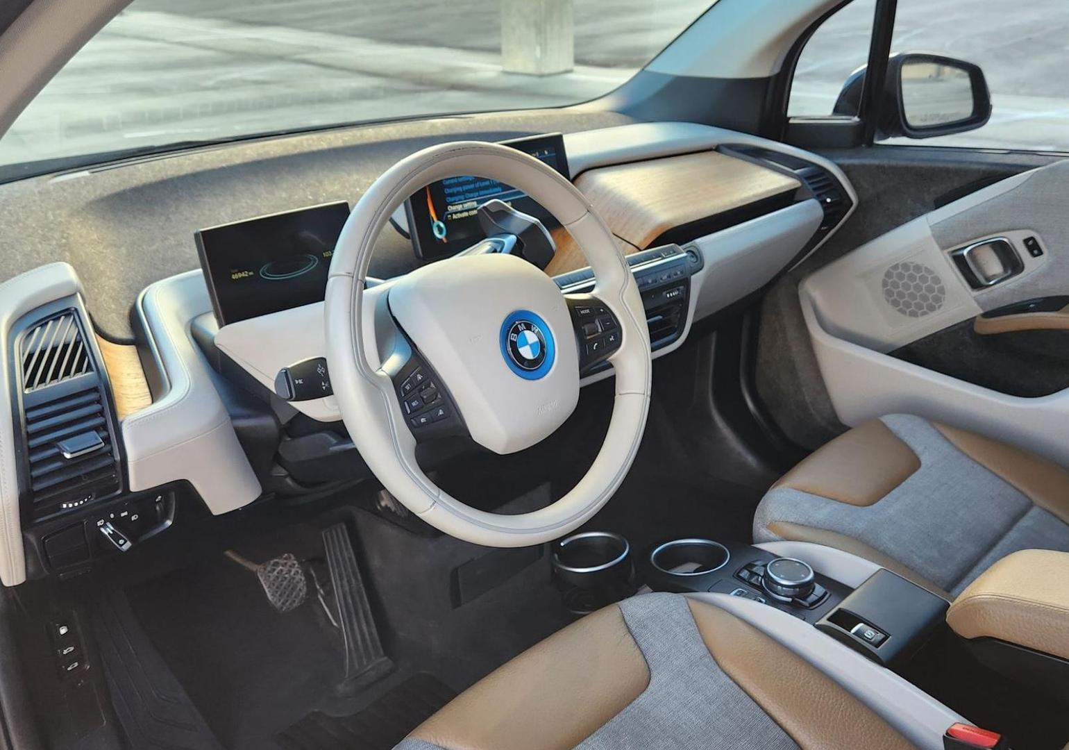 2015 BMW i3 null photo 9