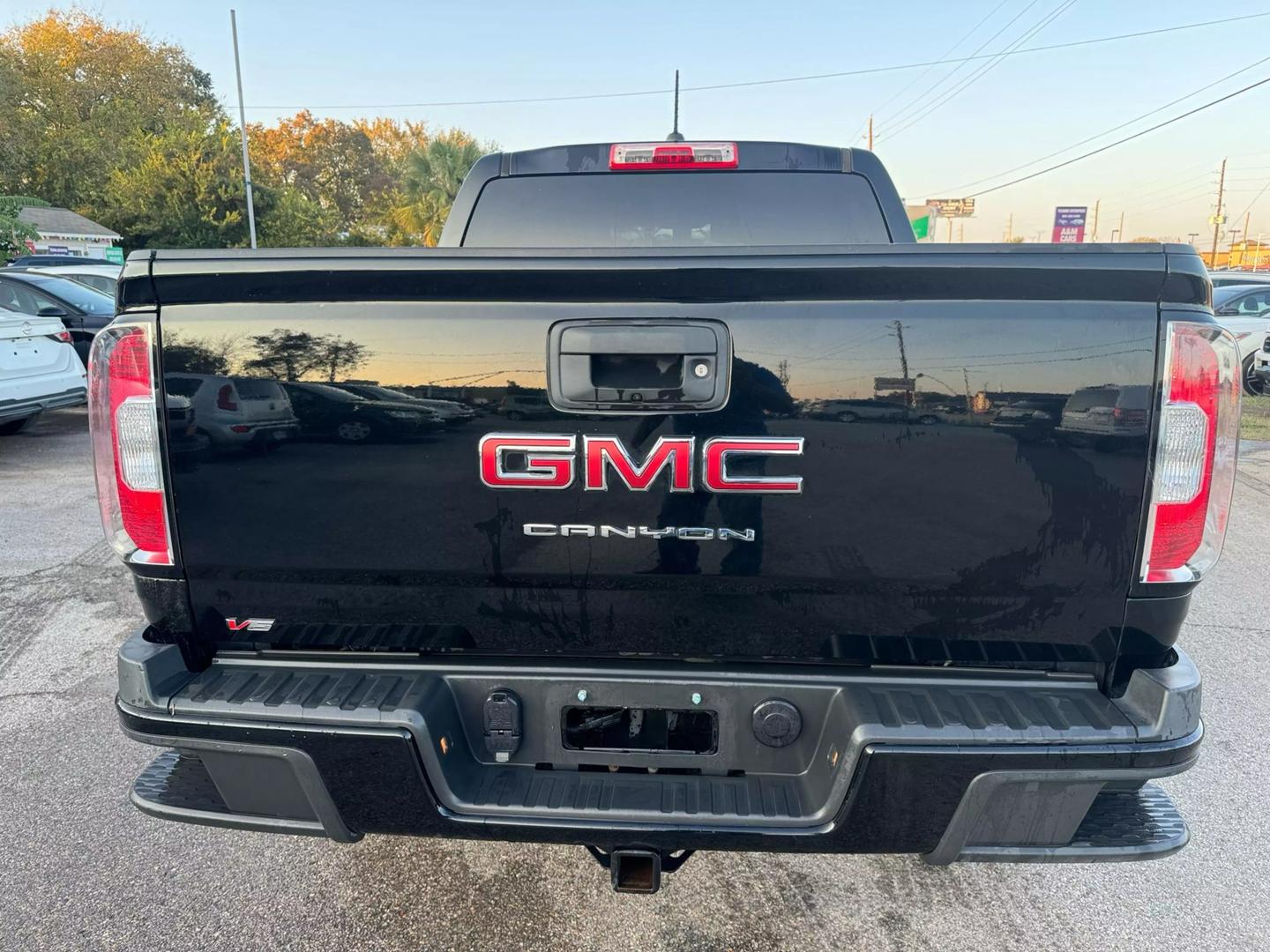 2021 GMC Canyon Elevation Standard photo 3