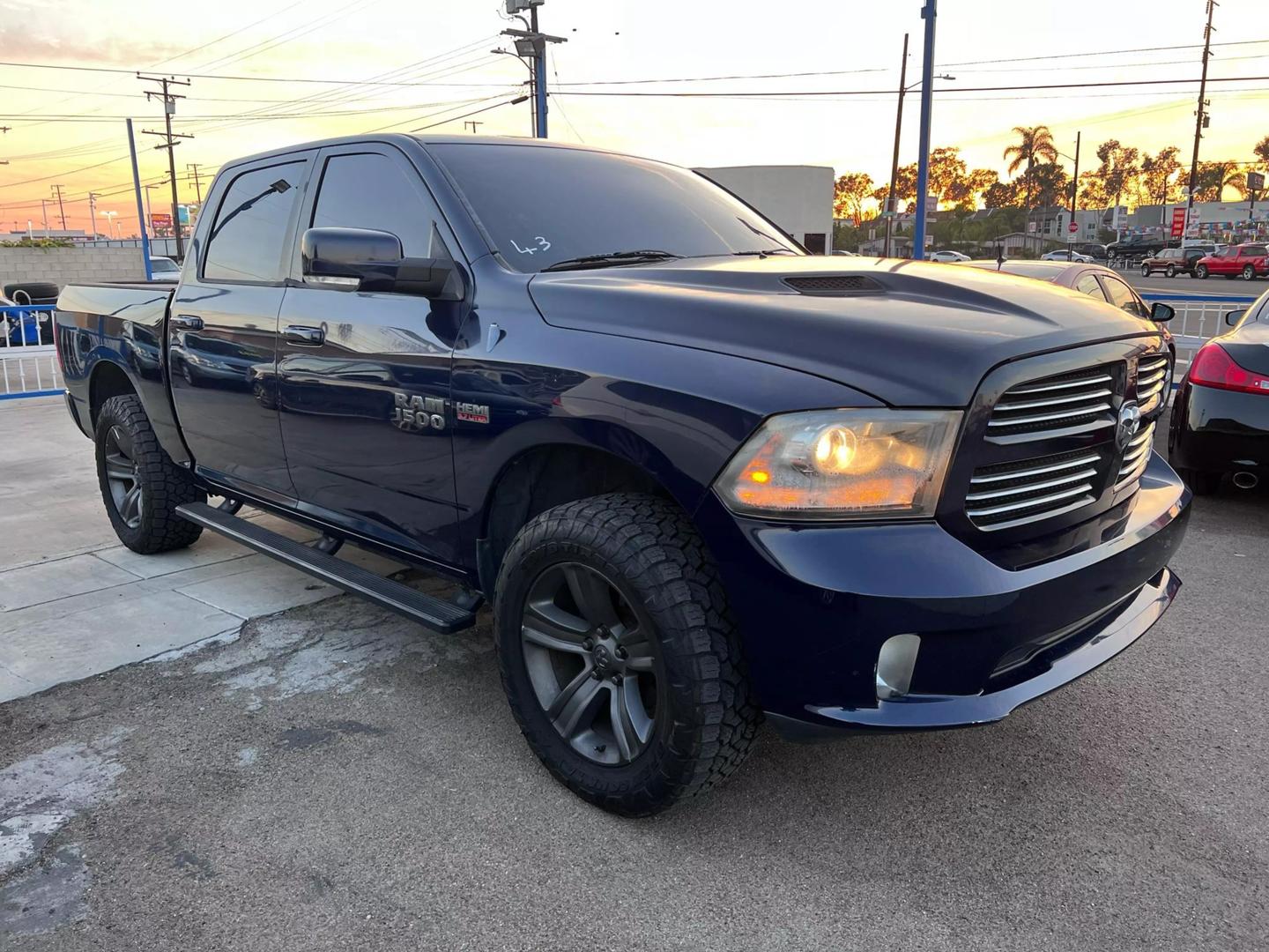 2013 RAM Ram 1500 Pickup Sport photo 3