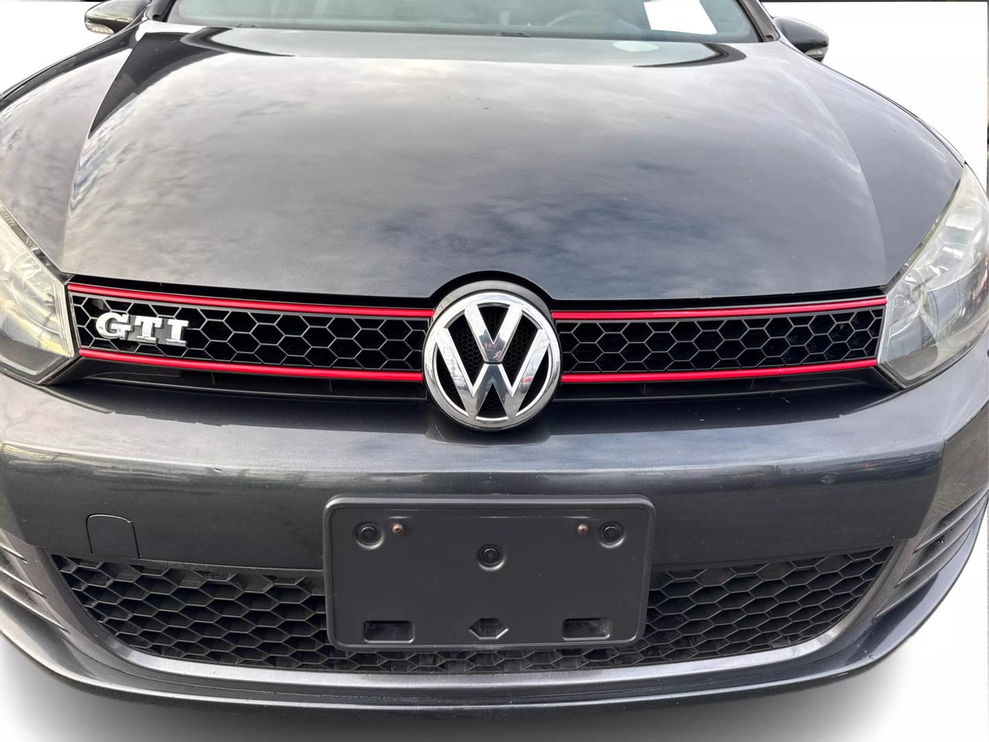 2012 Volkswagen GTI Base photo 21