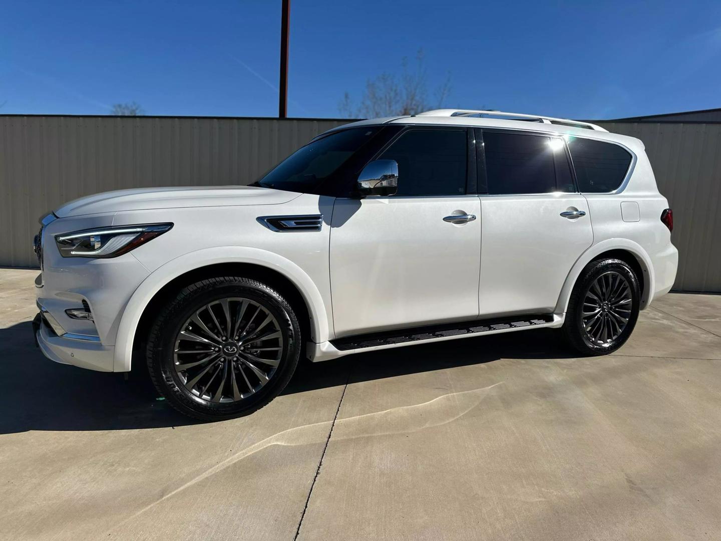 2022 INFINITI QX80 Sensory photo 3