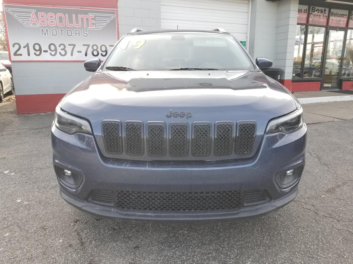 2019 Jeep Cherokee Latitude photo 3