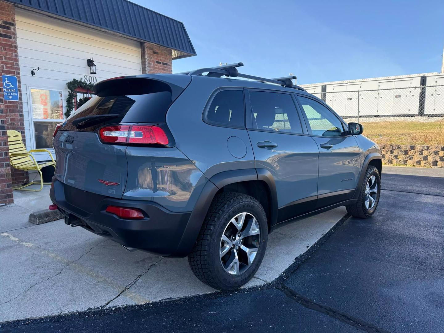 2015 Jeep Cherokee Trailhawk photo 4