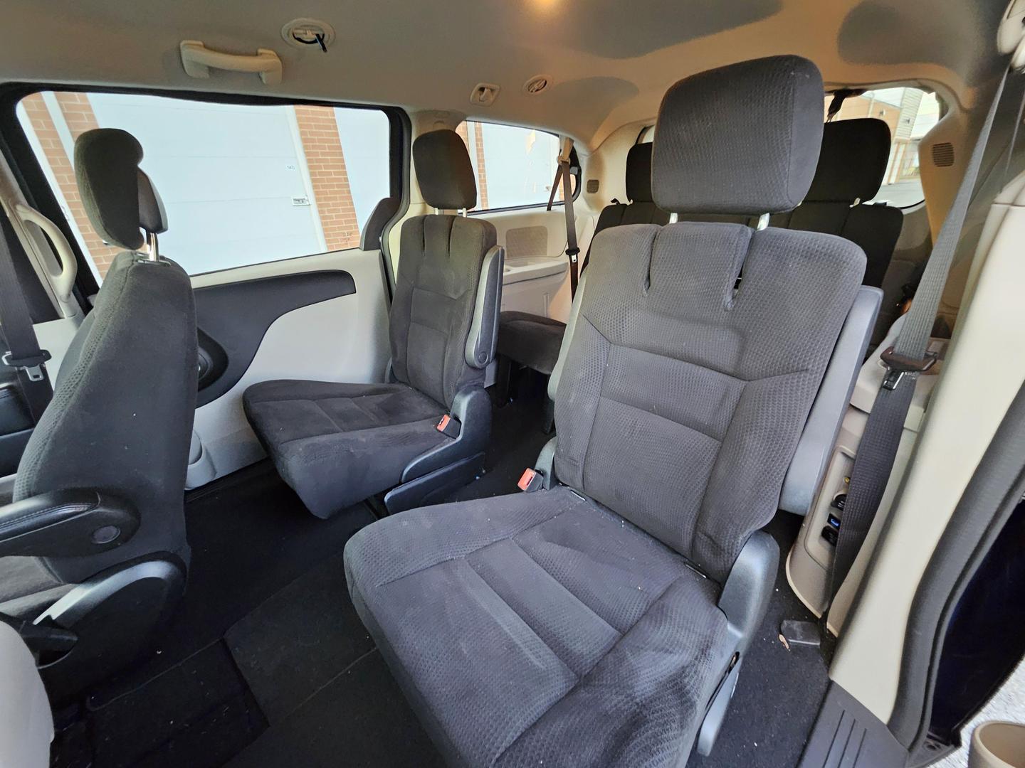 2015 Dodge Grand Caravan SXT photo 12