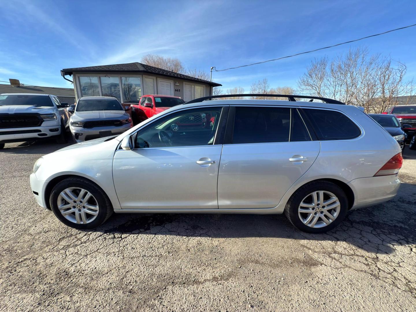 2013 Volkswagen Jetta SportWagen TDI photo 46