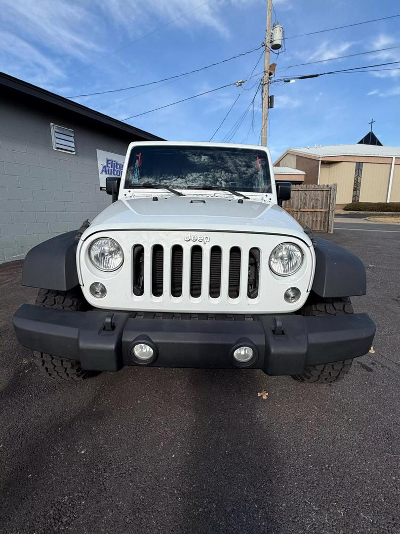 2015 Jeep Wrangler Unlimited Sport photo 2