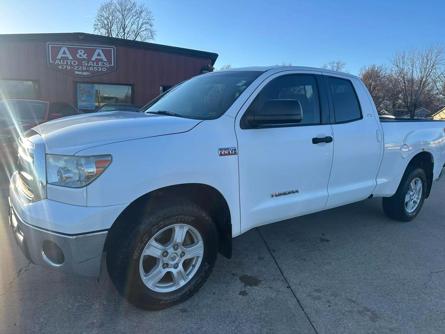 Toyota Tundra's photo