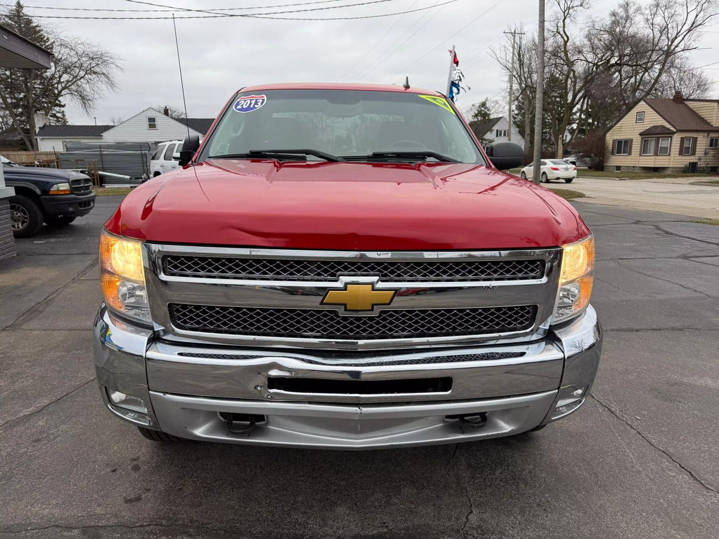 2013 Chevrolet Silverado 1500 LT photo 2