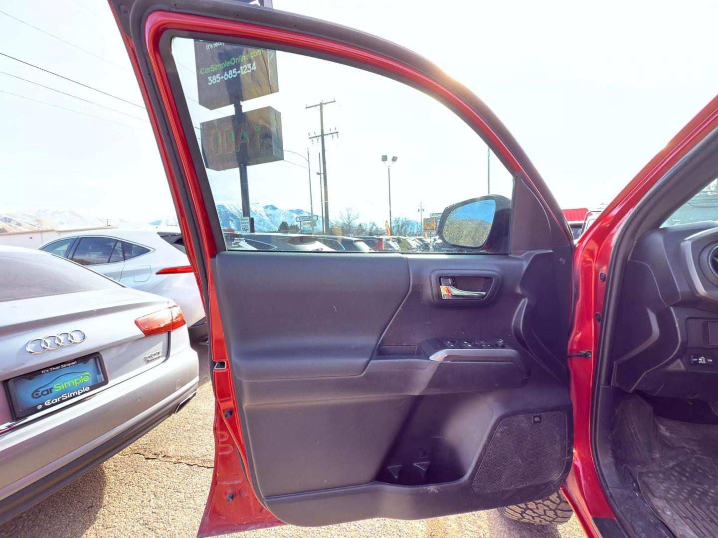 2019 Toyota Tacoma TRD Off Road photo 34