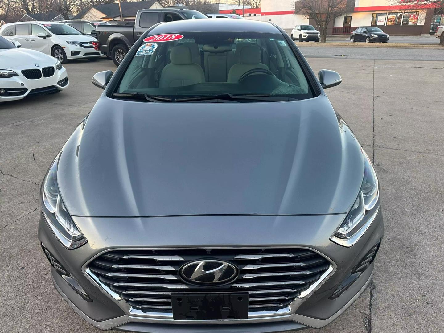 2018 Hyundai Sonata SEL photo 3