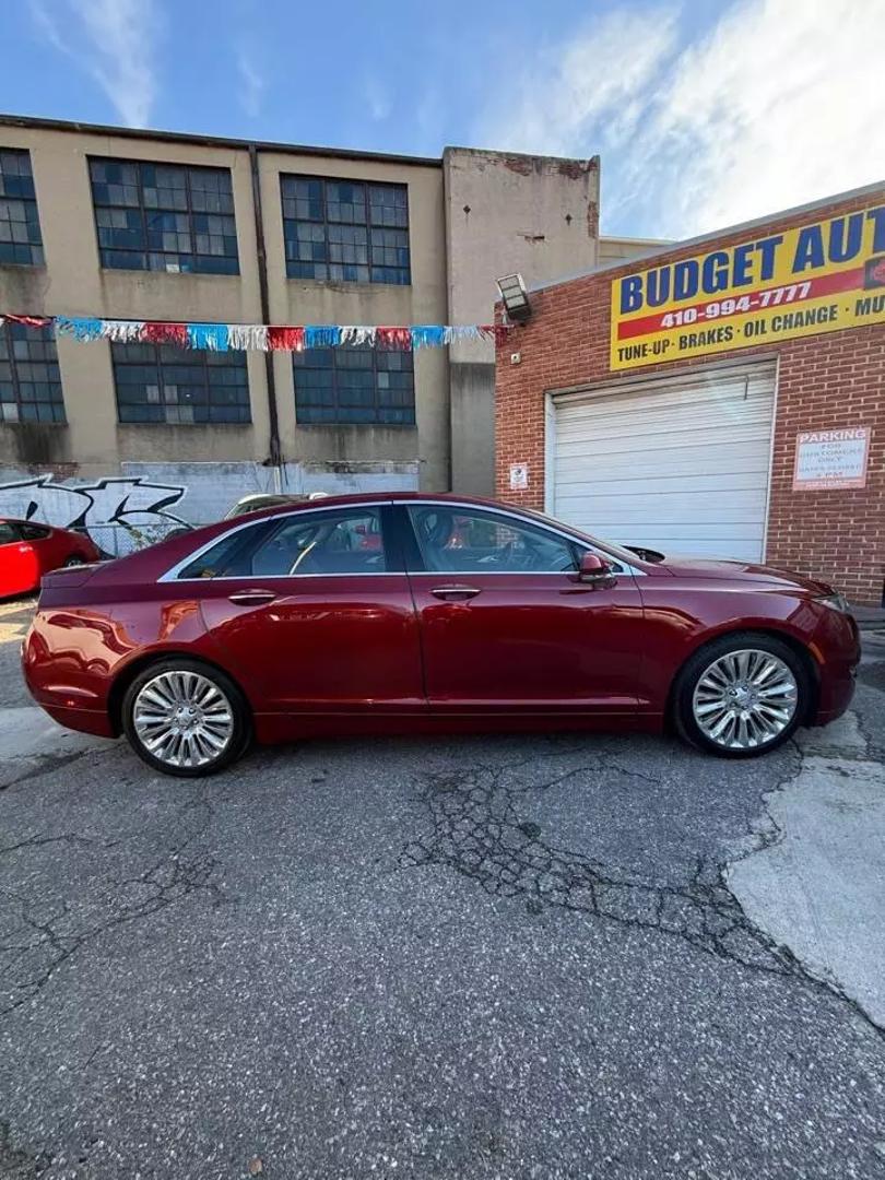 2013 Lincoln MKZ Base photo 11