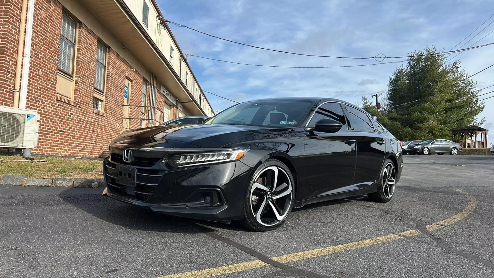 2021 Honda Accord Sport SE photo 2