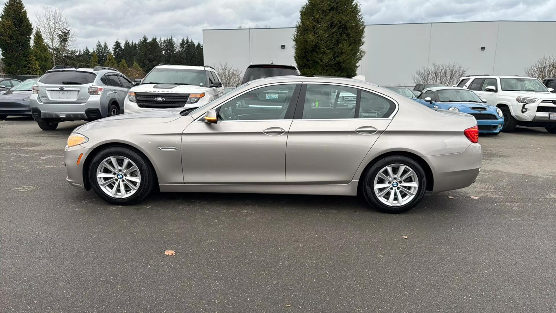 2014 BMW 5 Series 528i photo 4