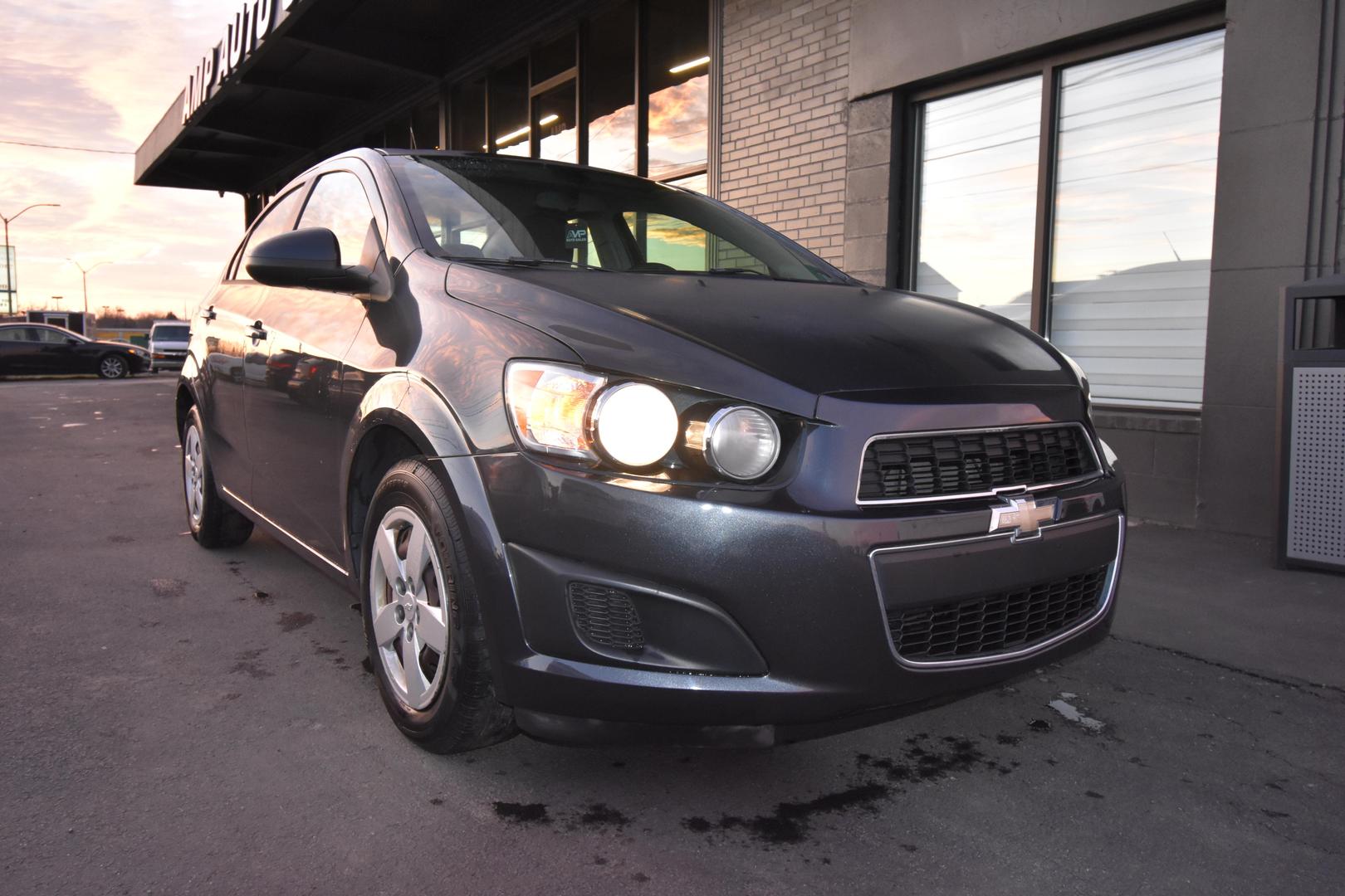 Chevrolet Sonic's photo