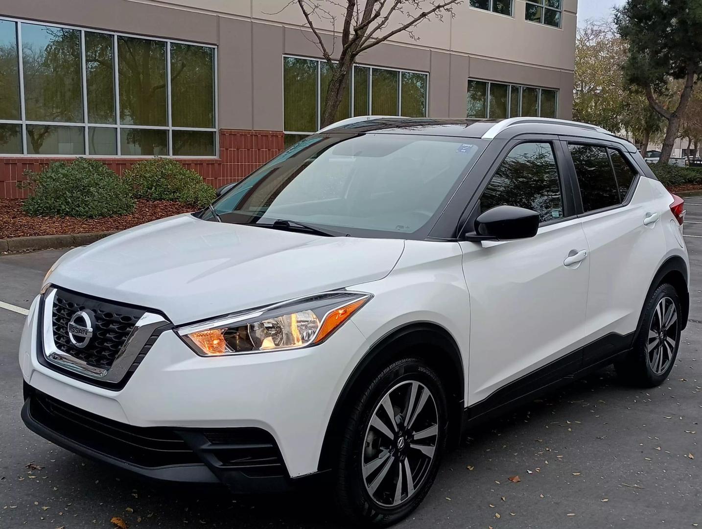 2018 Nissan Kicks SV photo 3