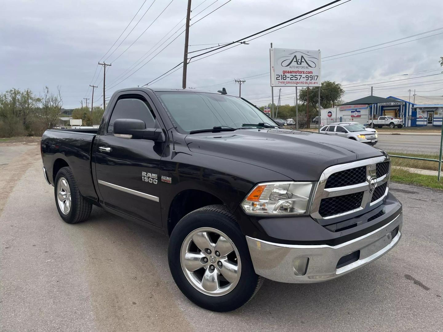 2017 RAM Ram 1500 Pickup Lone Star photo 5