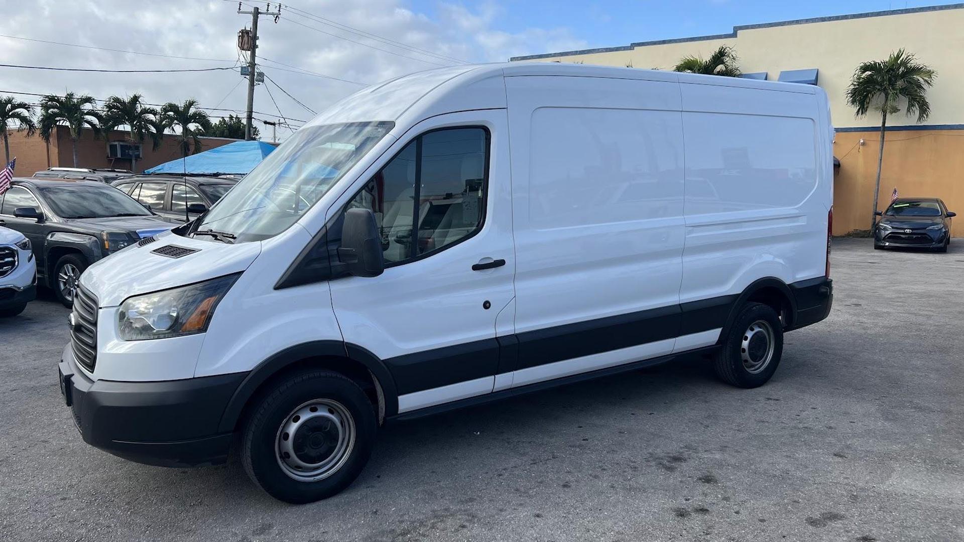 2016 Ford Transit Base photo 10