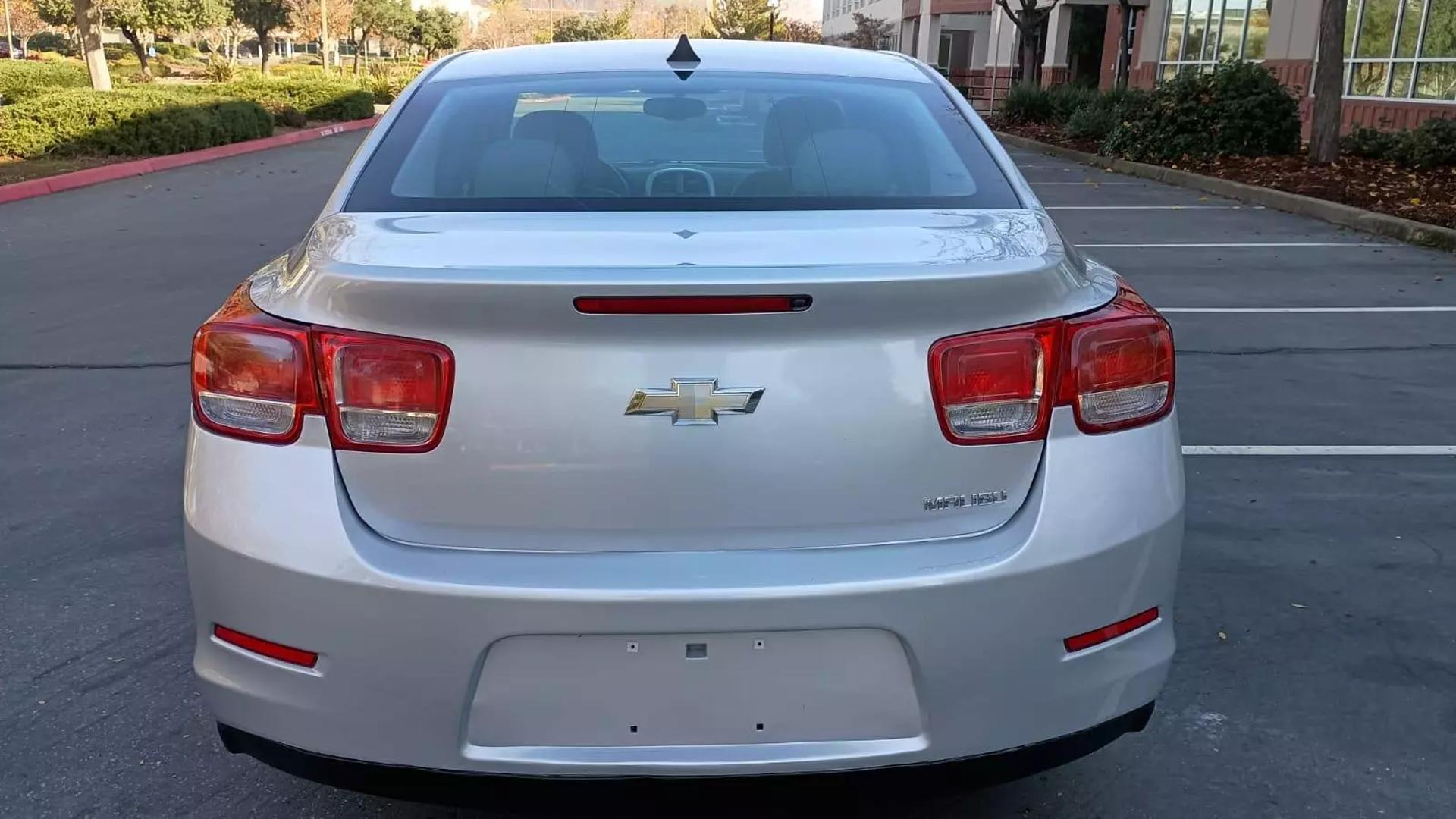 2013 Chevrolet Malibu 1LS photo 6