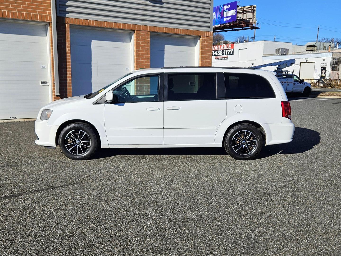 2017 Dodge Grand Caravan GT photo 5