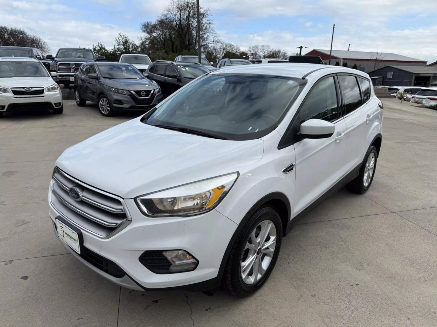 2017 Ford Escape SE photo 1