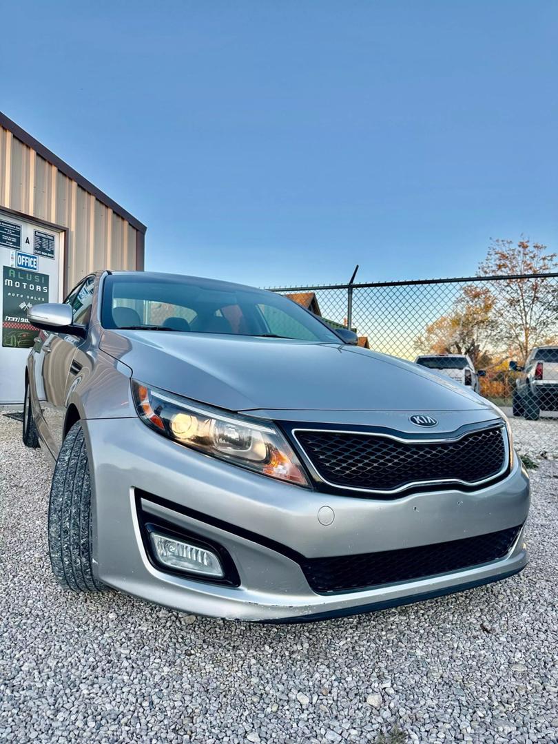 2014 Kia Optima LX photo 3