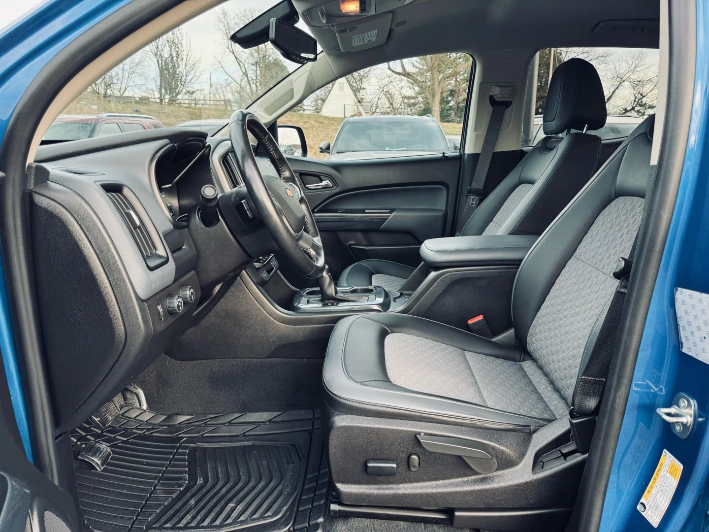 2022 Chevrolet Colorado Crew Cab - Image 14