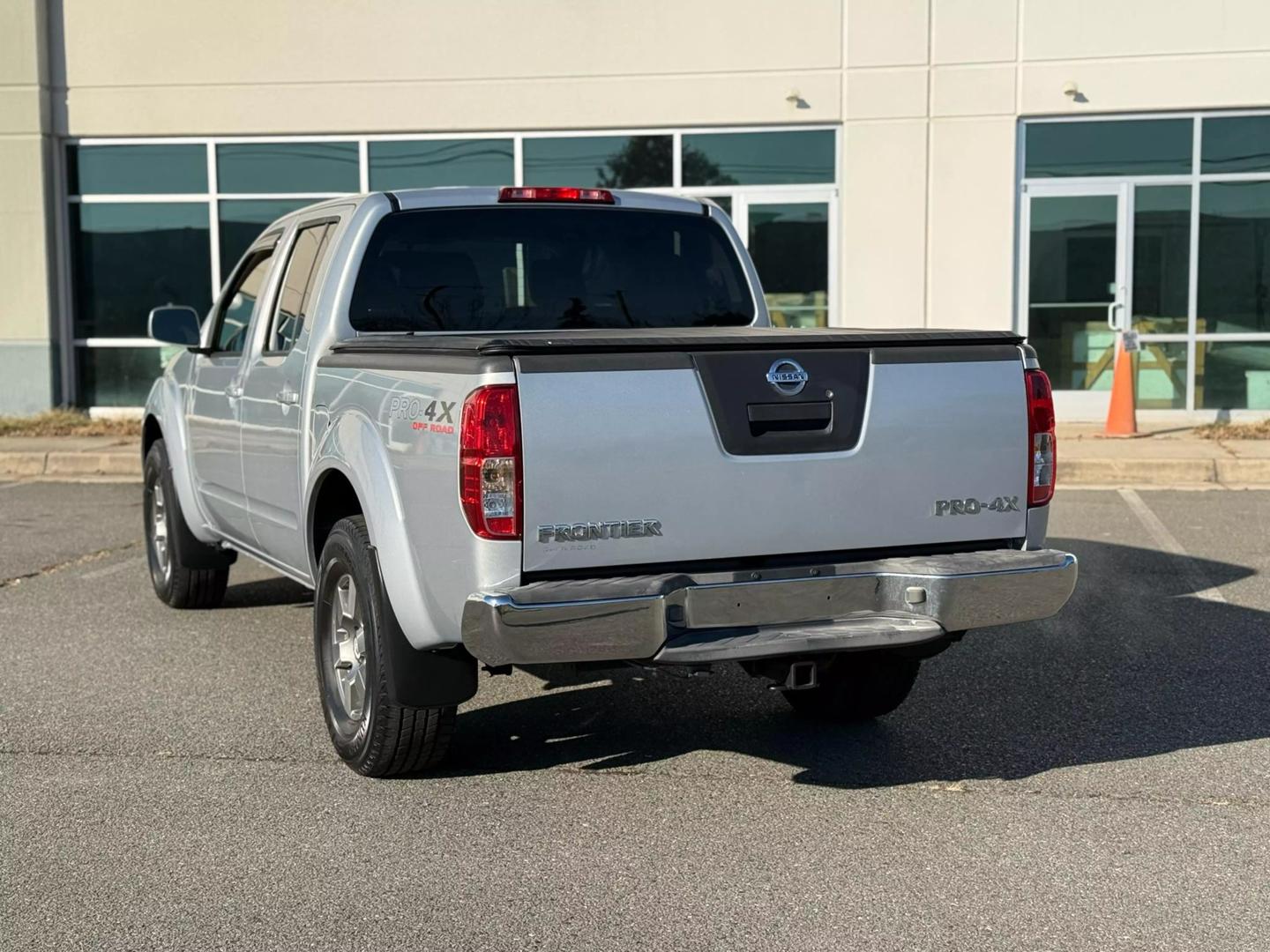 2011 Nissan Frontier PRO-4X photo 7