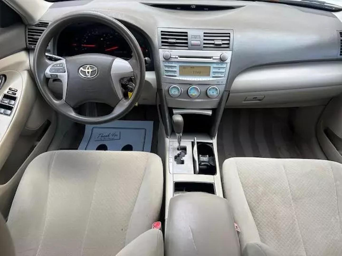 2007 Toyota Camry LE photo 4