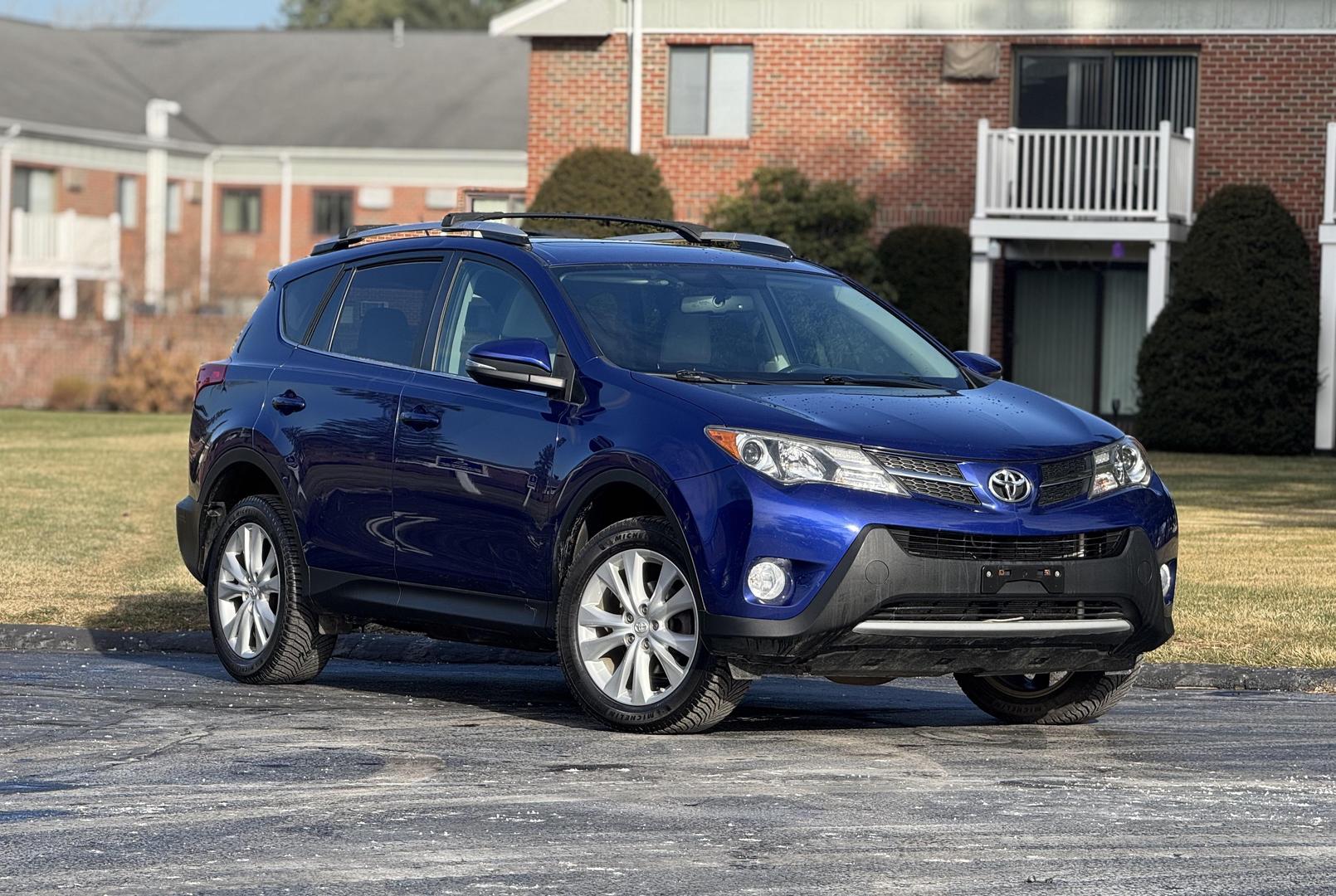 2015 Toyota RAV4 Limited photo 6