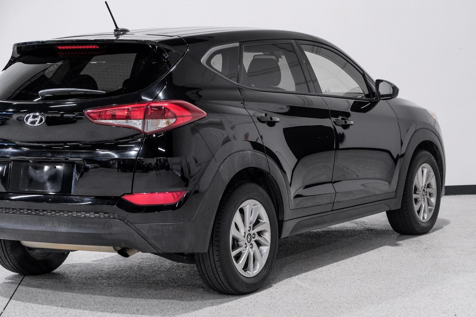 2017 Hyundai Tucson SE photo 13