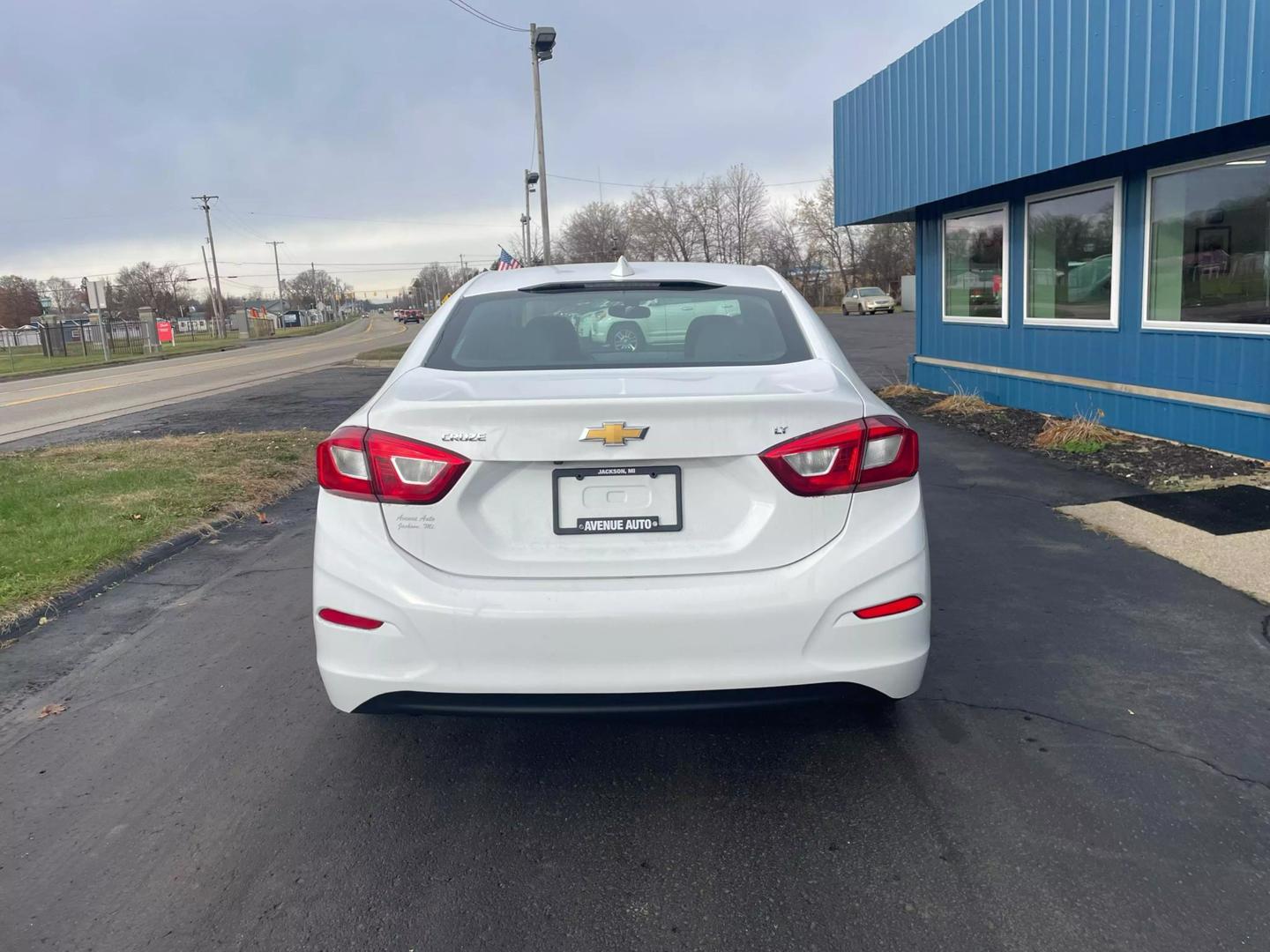 2019 Chevrolet Cruze LT photo 5