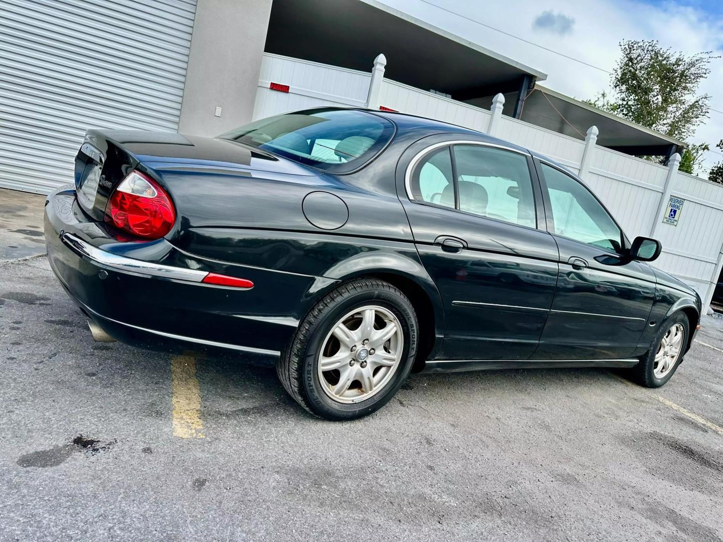 2001 Jaguar S-Type V8 photo 4