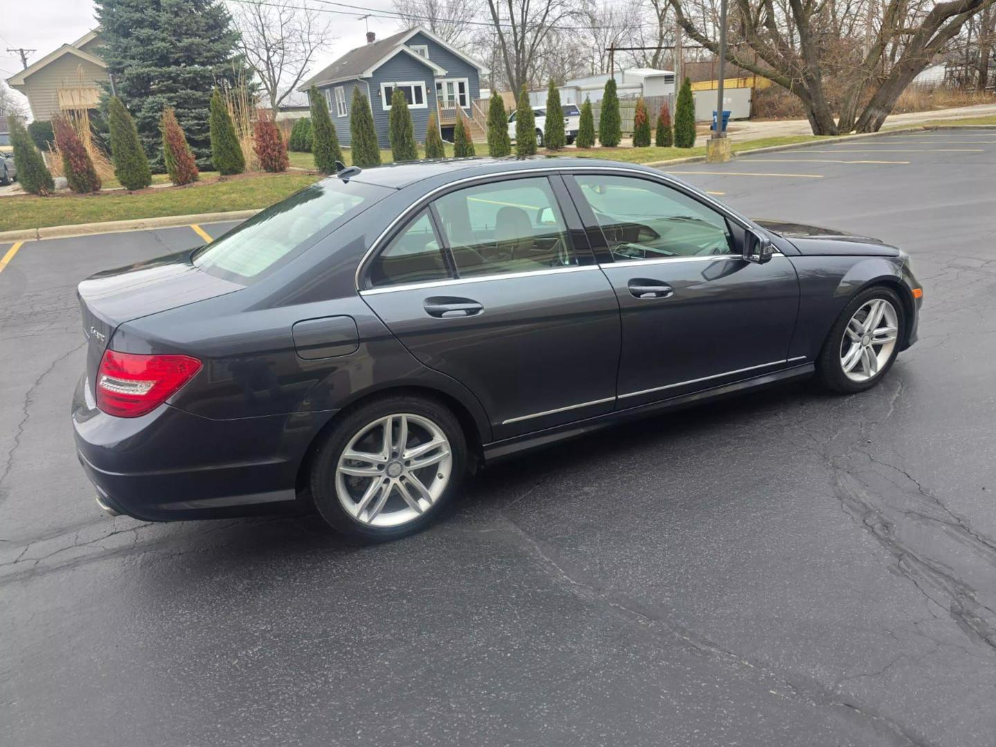 2014 Mercedes-Benz C-Class null photo 26