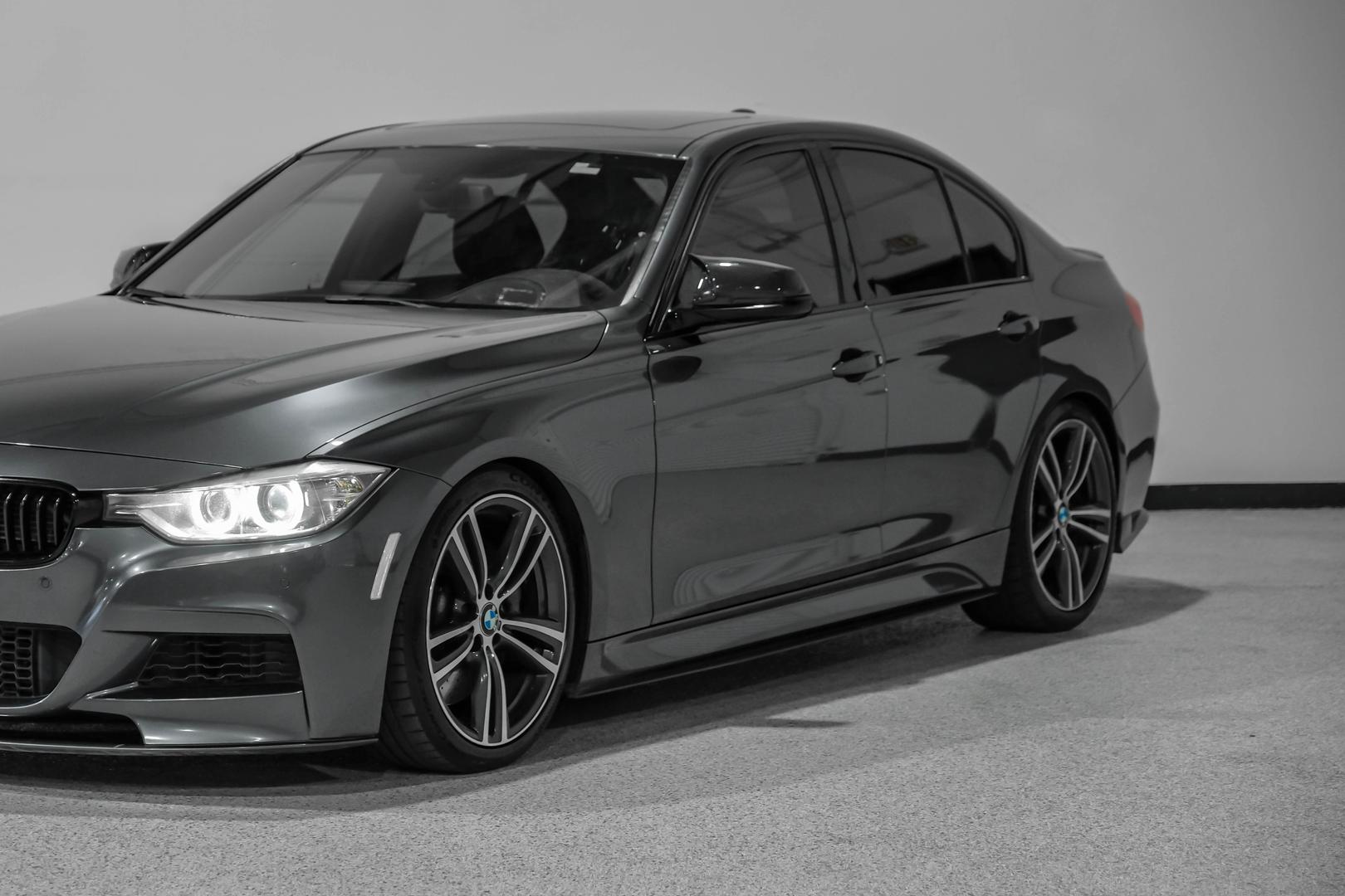 2015 BMW 3 Series 335i photo 11