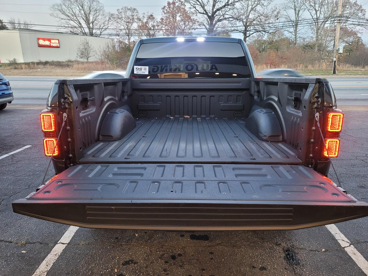 2015 Ford F-150 XLT photo 15