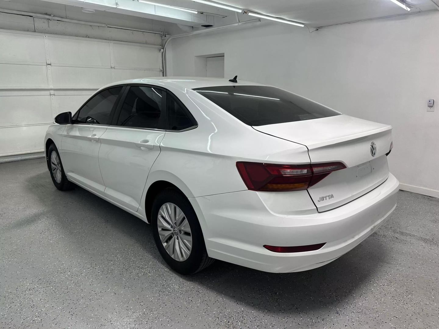 2019 Volkswagen Jetta S photo 4